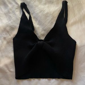 TWIST CROP TOP